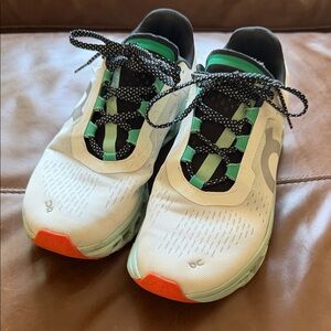 ON Women's White and Green Athletic Shoes